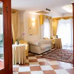 Hotell Russo Palace 4*