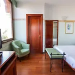 Russo Palace Hotell
