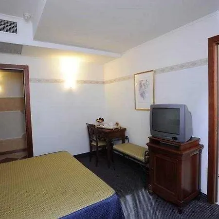 Ξενοδοχείο Russo Palace 4*