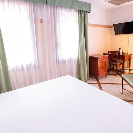 Hotel Russo Palace