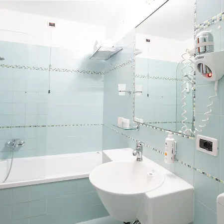Russo Palace Hotel 4*