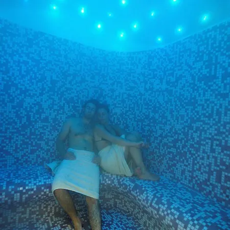 מלון Russo Palace 4*