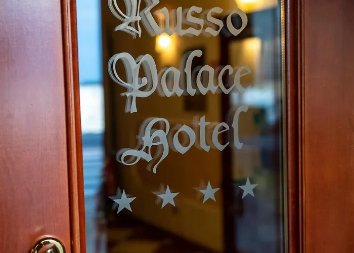 Russo Palace Hotel