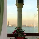 Russo Palace Ξενοδοχείο 4*