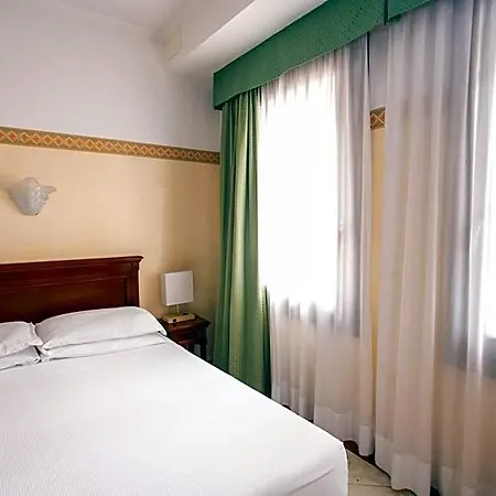 Russo Palace מלון ונציה - לידו
