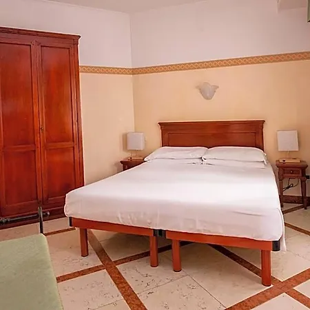 Russo Palace 4* ונציה - לידו