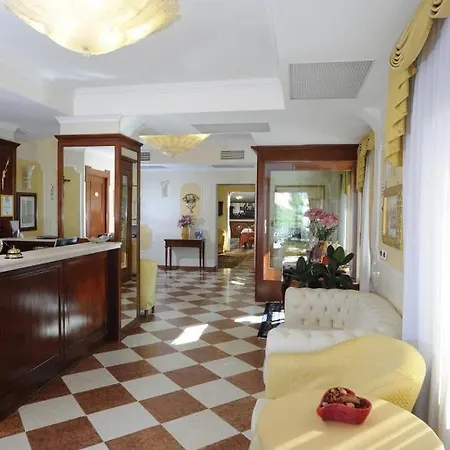 Russo Palace 4* Lido di Venezia
