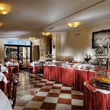 Hotel Russo Palace 4*