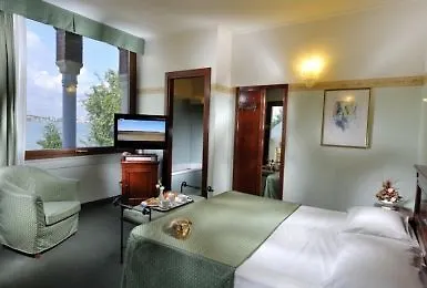 Hotell Russo Palace