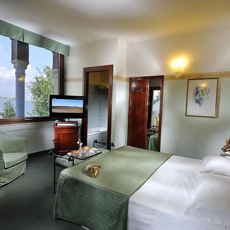 Russo Palace 4*
