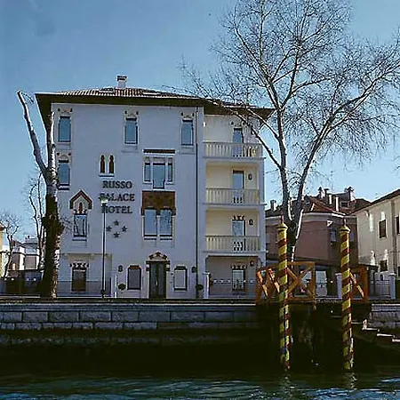 Russo Palace Ξενοδοχείο 4*