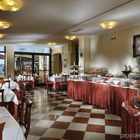 Hotell Russo Palace Venedig-Lido
