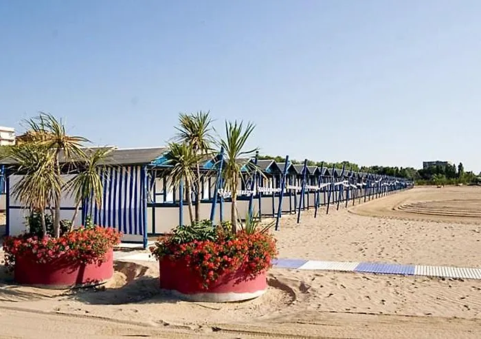 Russo Palace Hotel