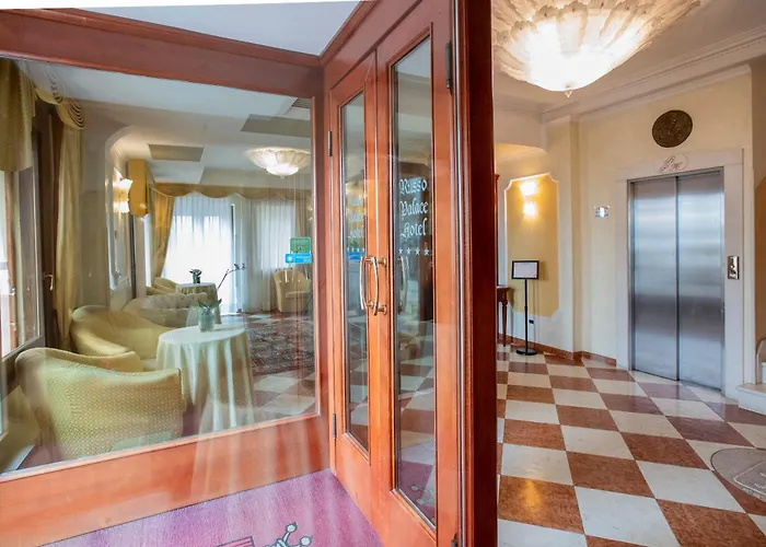 Russo Palace Hotel 4*