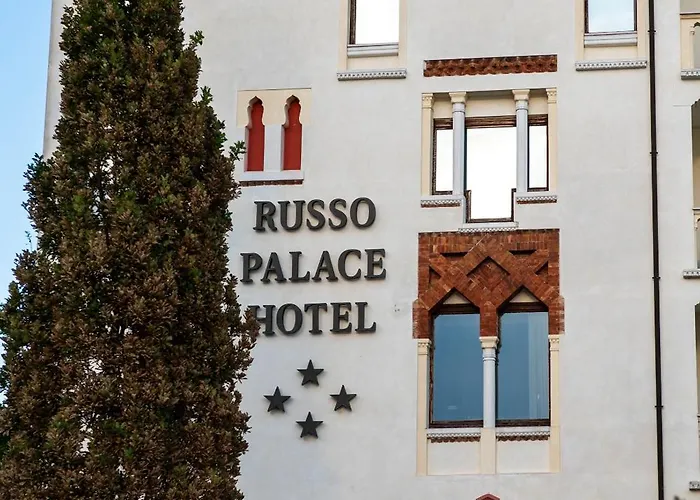 Russo Palace 4*