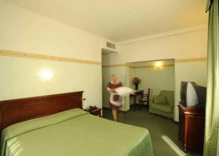 Russo Palace Hotel 4*